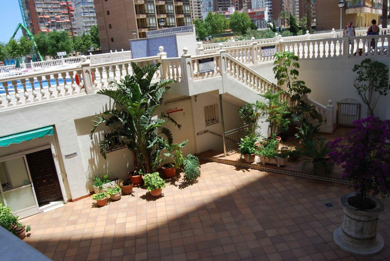 ベニドルムGestion Inmobiliaria Carmona Rentアパートメント エクステリア 写真